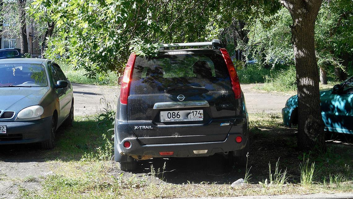 Восемь тысяч за восемь нарушений. Автомобилистов в Магнитогорске оштрафовали за парковку