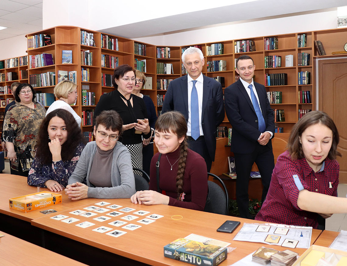 И книга, и интернет. В Магнитогорске открыла двери первая библиотека нового поколения
