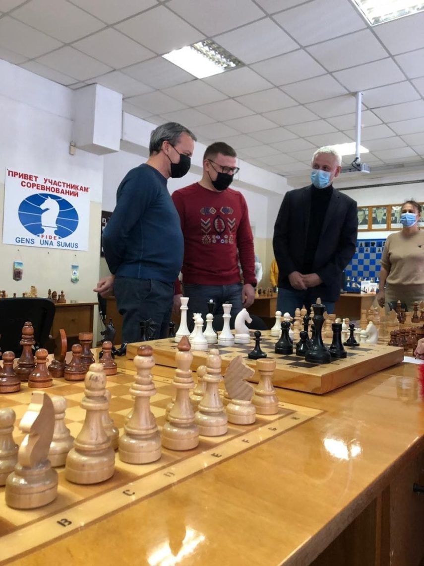 Встреча за шахматной доской. В Магнитогорск приехали президент ФИДЕ и губернатор