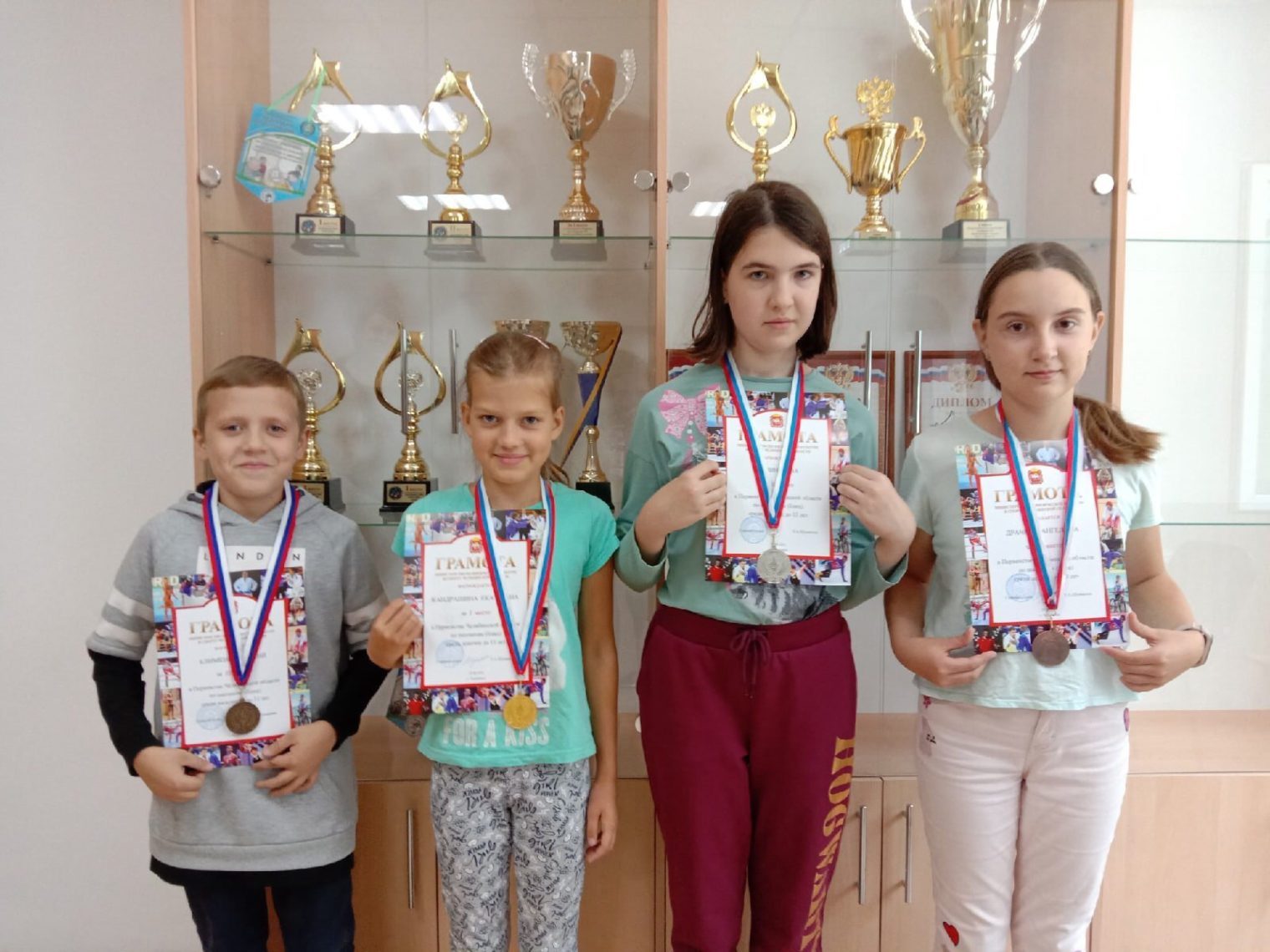 13 медалей! Юные магнитогорские шахматисты блистали в Челябинске