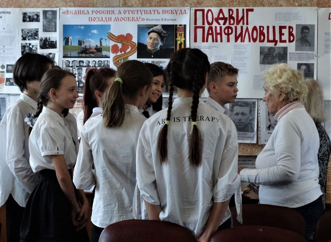 «Мы свою Победу выстрадали честно…» Ветеран Великой Отечественной войны рассказал школьникам, как вступил в ряды бойцов