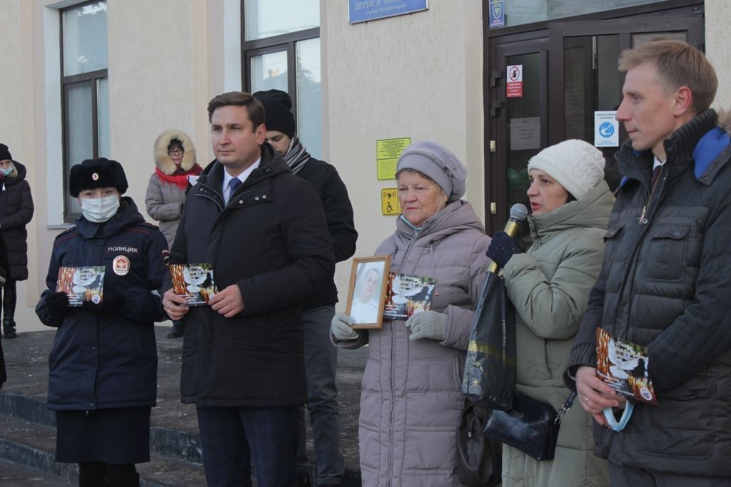 "Ангел памяти". Более 200 школьников записали видеообращения для водителей Магнитогорска