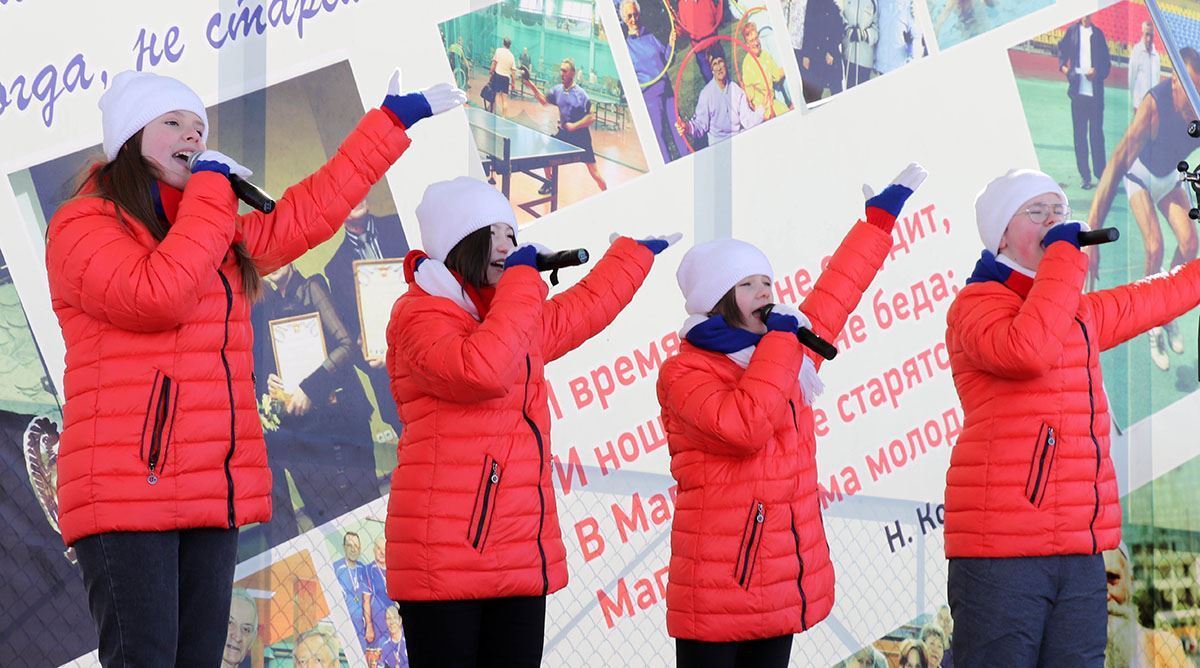 По инициативе горожан. Грандиозный флешмоб "Крымская весна" посетили 2 500 магнитогорцев