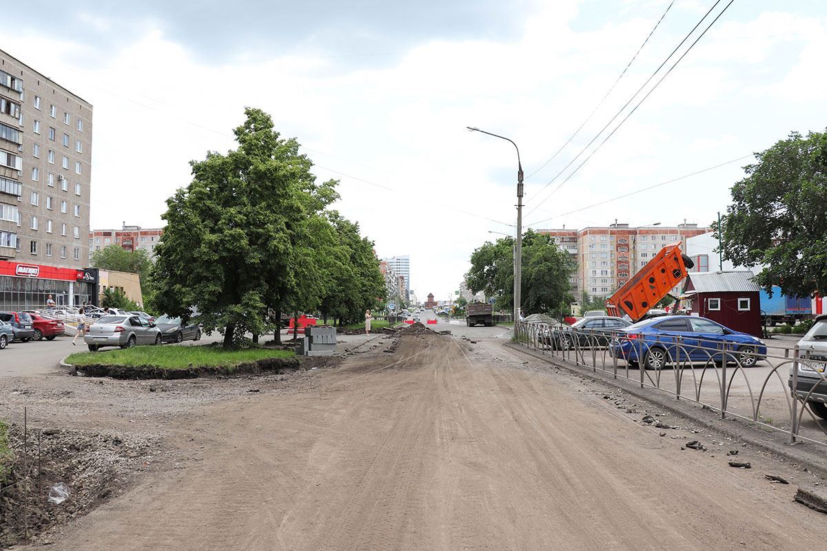 Мешает только вода с небес. Дорожные строители несут потери из-за внезапных дождей в Магнитогорске