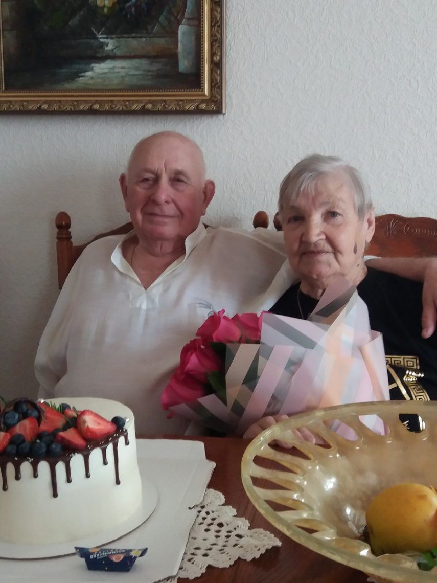 «Спасибо, что ты есть у меня». Семья из Магнитогорска отметила 68 лет совместной жизни
