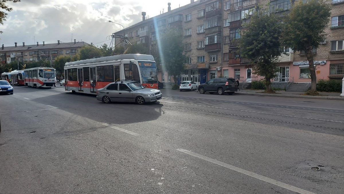 Не стал ждать скорую и полицию. За сбитого пешехода лишили прав водителя из Магнитогорска