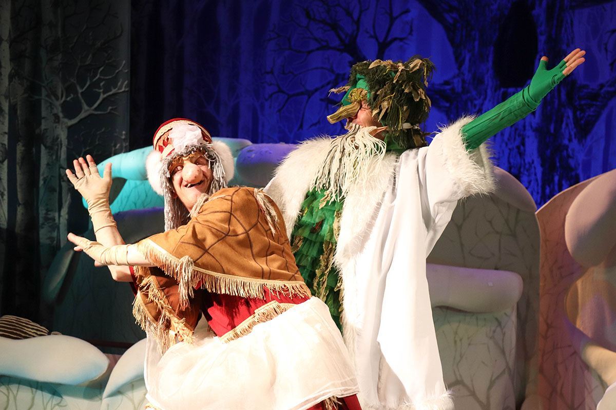 Быть в душе снежинкой. Театр "Буратино" представит новогоднюю сказку про проделки Бабы Яги и Лешего