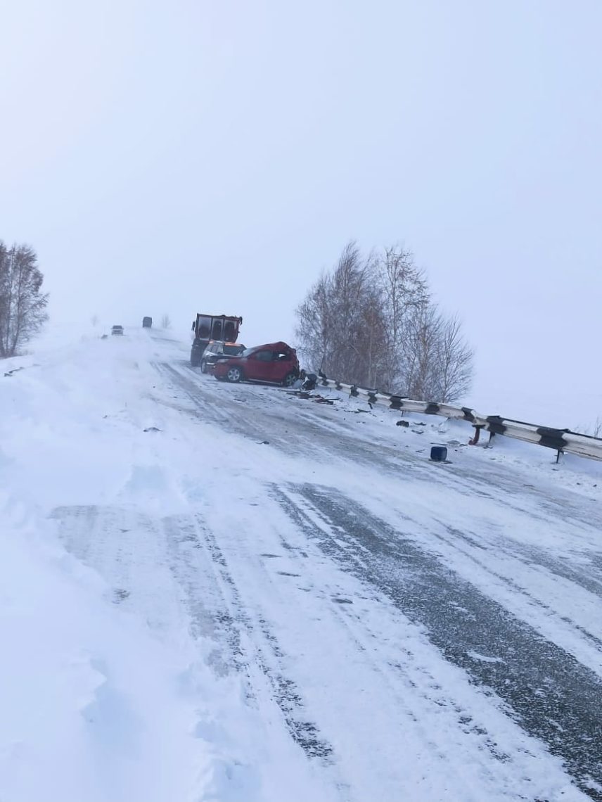 Ситуация на дорогах Челябинской области остается сложной. На М5 ограничили движение