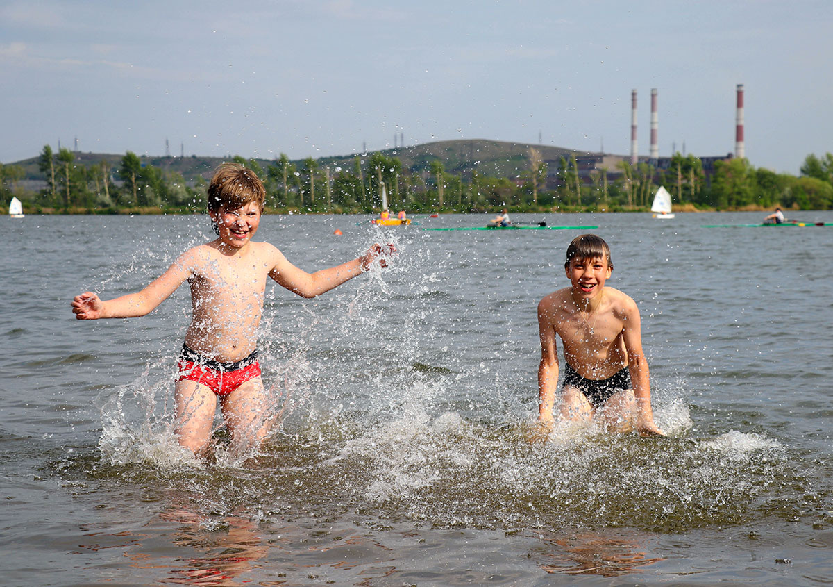 Изнуряющая жара в 30 градусов возвращается в июле в Челябинскую область. К чему готовиться магнитогорцам?