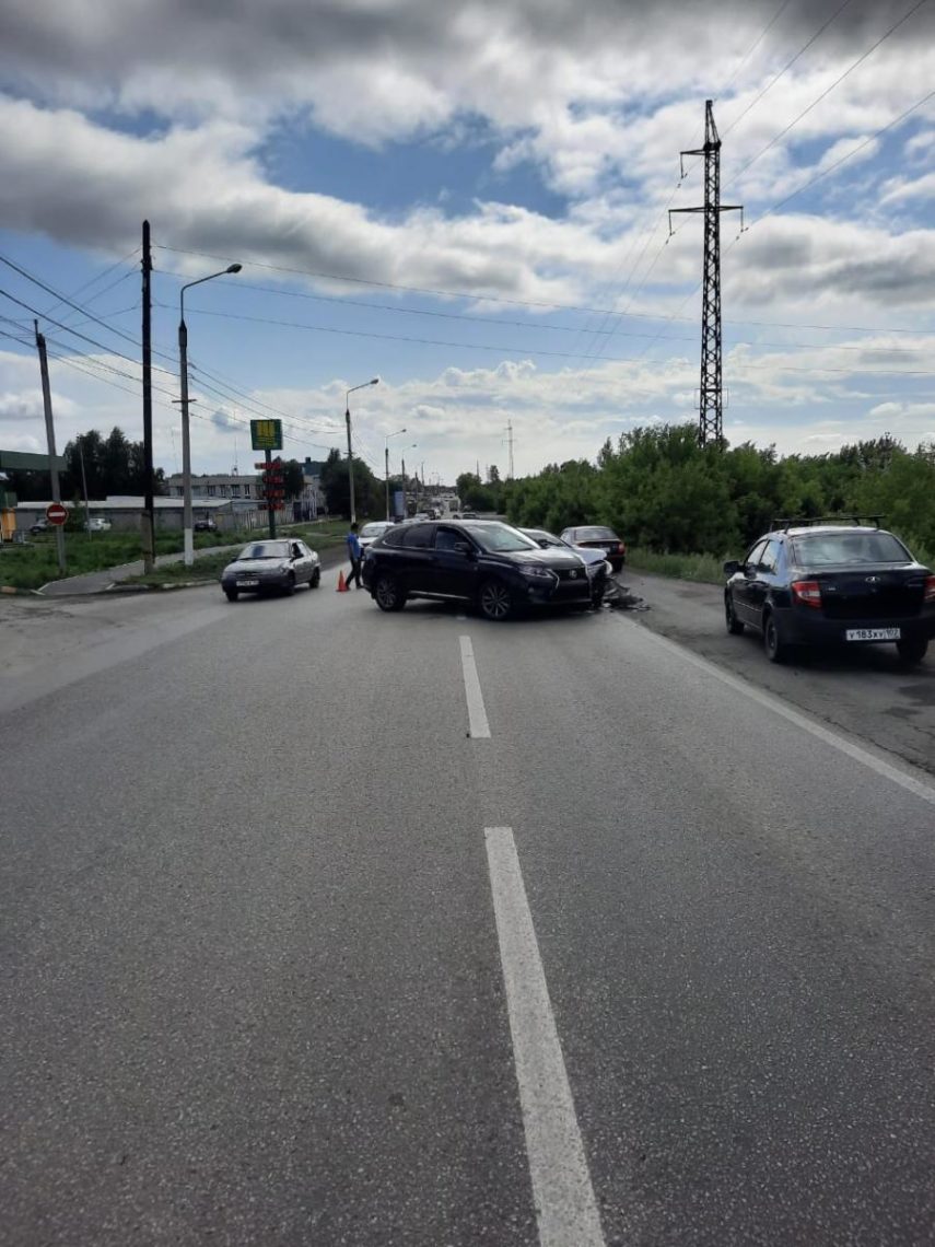 Пострадала 18-летняя девушка. Новое ДТП с маршруткой в Магнитогорске