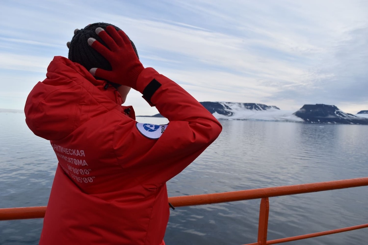 Школьник из Магнитогорска побывал на Северном полюсе на мощнейшем ледоколе