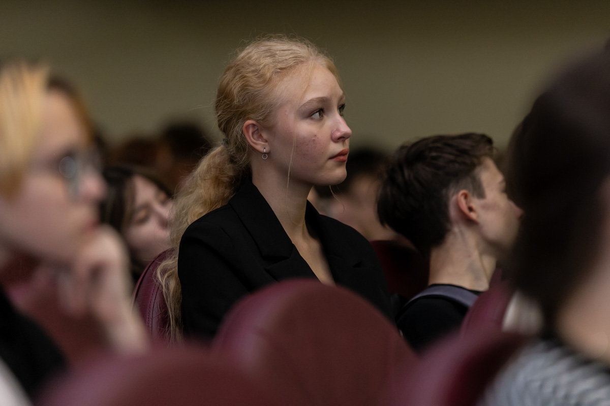 Глава Магнитогорска ответил на вопросы студентов консерватории