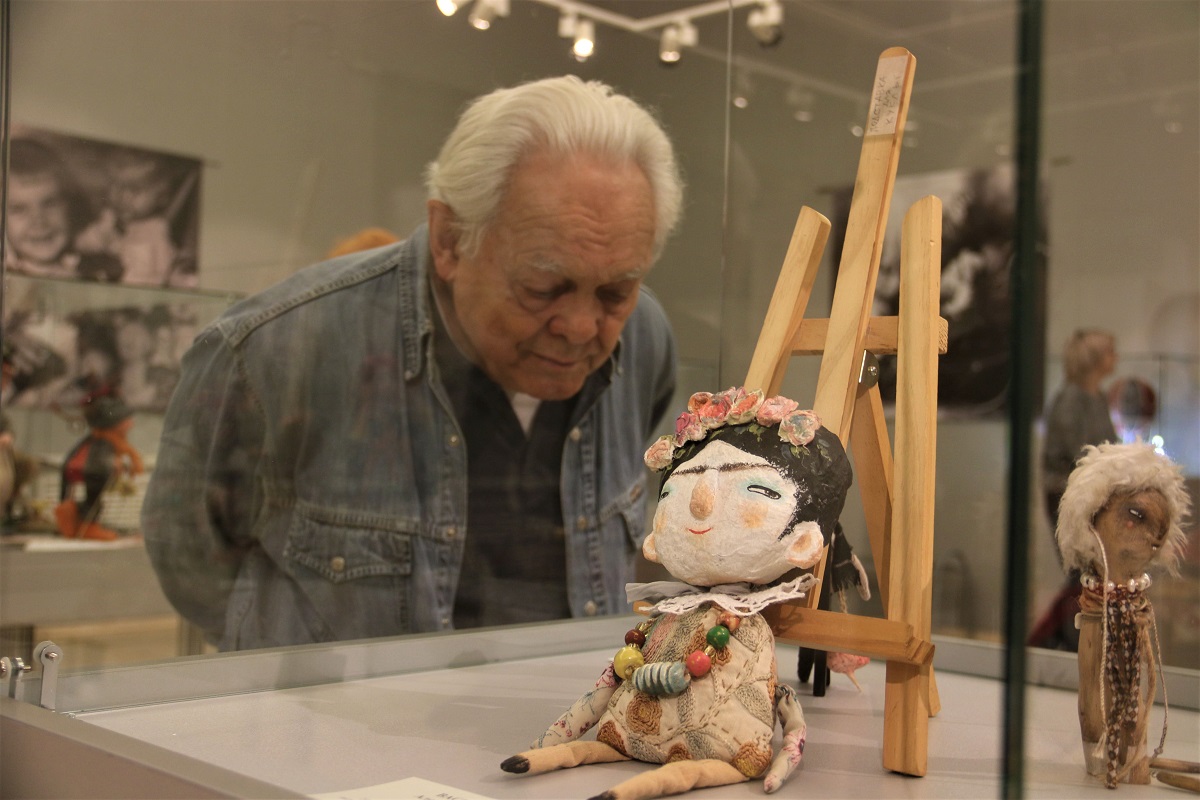 Магнитогорскую картинную галерею захватили куклы: народные и современные, тканевые и фарфоровые
