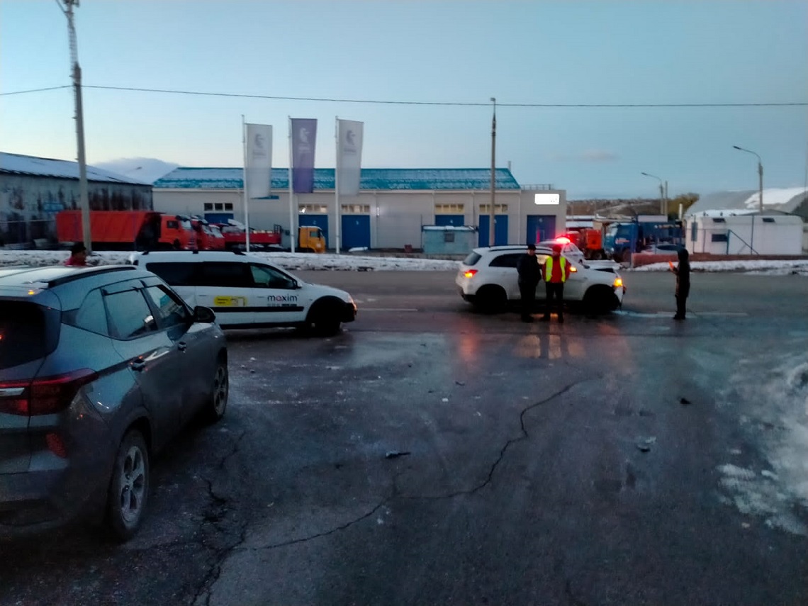 Первый снег и ДТП. Неопытные водители получили тяжелые травмы в Магнитогорске