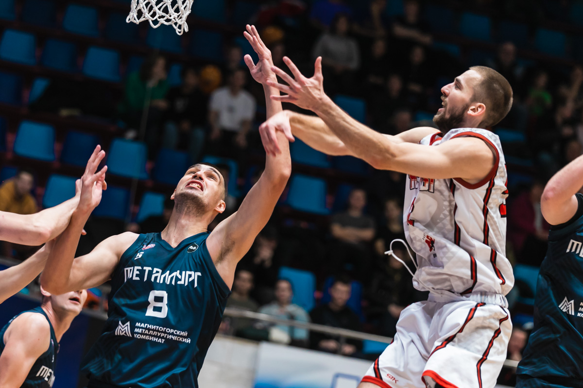 Продлили победную серию: баскетбольный «Металлург» дважды обыграл дома «Чебоксарских ястребов»